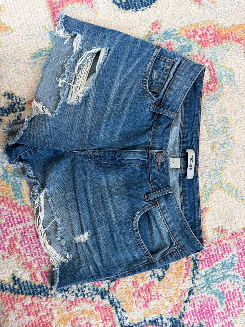 Refuge Mid Rise Distressed Denim Shorts 6